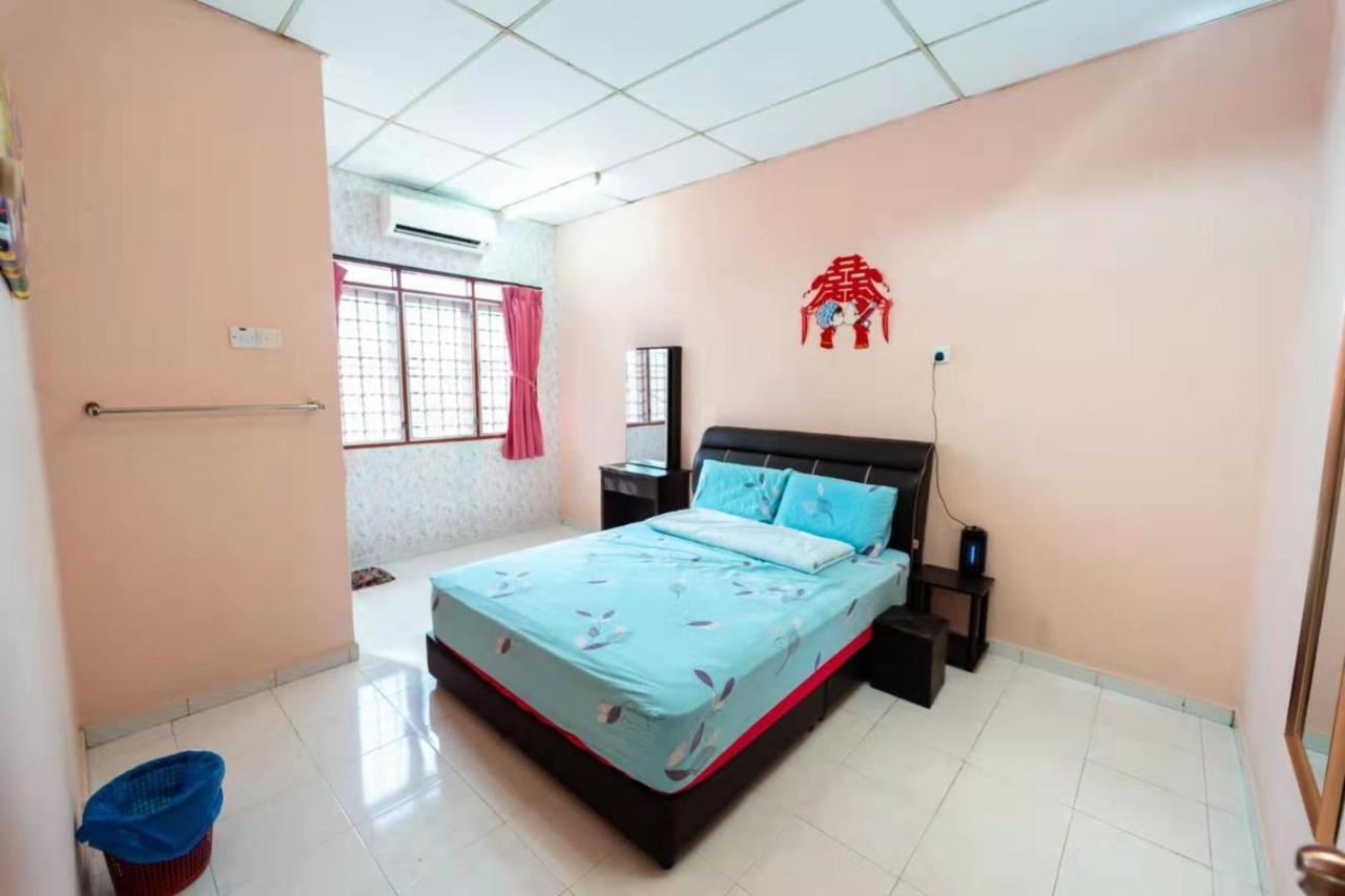 Star Light Homestay Sitiawan Buitenkant foto