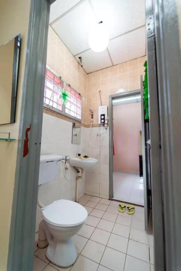 Star Light Homestay Sitiawan Buitenkant foto